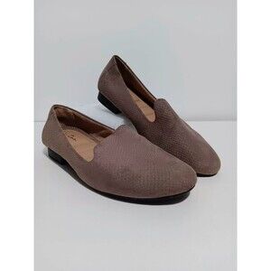 Me Too Women's  Brown Slip On Dress Casual Shoes Sz 9M
